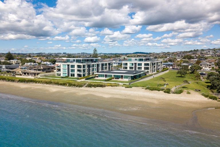 Photo of property in 12/383 Hibiscus Coast Highway, Orewa, 0931