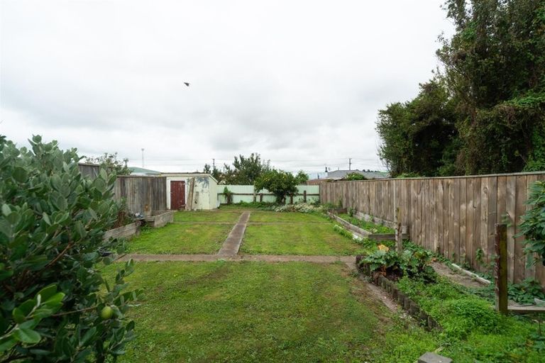 Photo of property in 10 Potaka Street, Marton, 4710