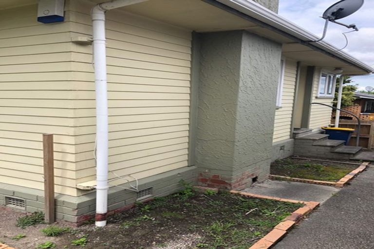 Photo of property in 48 Strid Road, Te Atatu South, Auckland, 0610