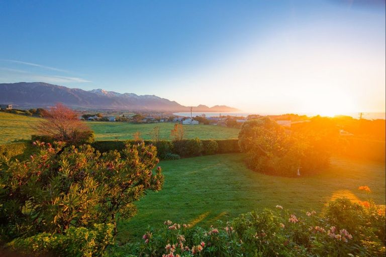 Photo of property in 68 Churchill Street, Kaikoura, 7300