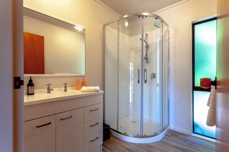Photo of property in 325 Onemana Drive, Onemana, Whangamata, 3691