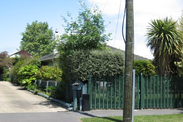 Photo of property in 3a Kyeburn Place, Avonhead, Christchurch, 8042