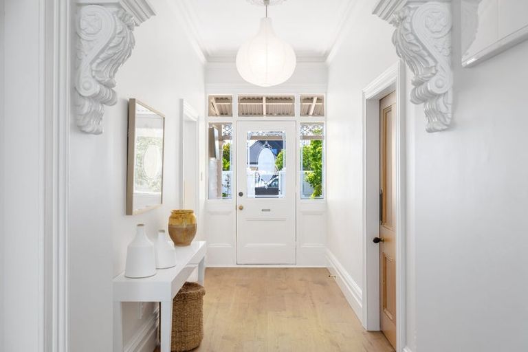 Photo of property in 54 Hawkesbury Avenue, St Albans, Christchurch, 8014