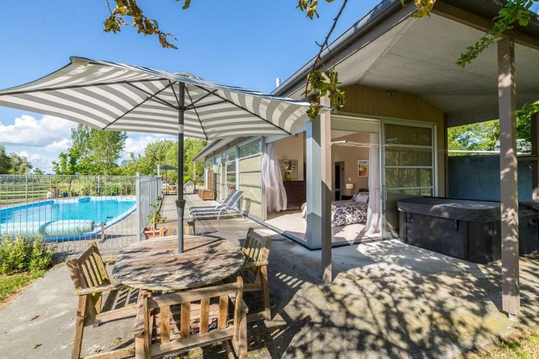 Photo of property in 138 Dakins Road, East Taratahi, Carterton, 5887