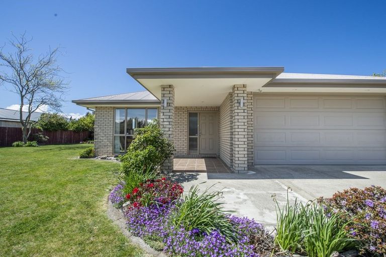 Photo of property in 5 Stanwood Grove, Darfield, 7510