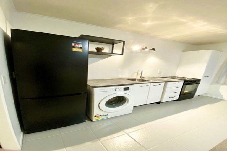 Photo of property in 11/52u Russell Terrace, Berhampore, Wellington, 6023