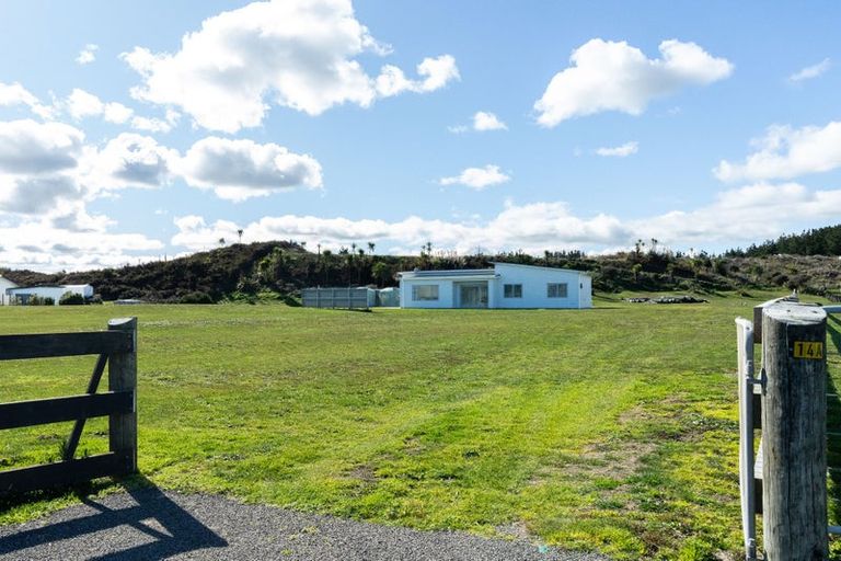 Photo of property in 14 Kanuka Drive, Waitarere, Levin, 5510