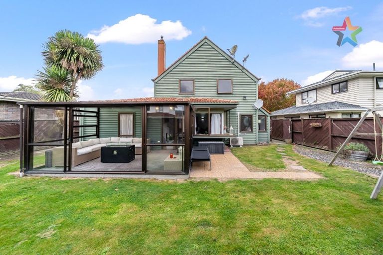 Photo of property in 19 Mcenroe Grove, Naenae, Lower Hutt, 5011