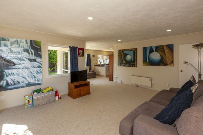 Photo of property in 4c Cedar Drive, Paraparaumu Beach, Paraparaumu, 5032