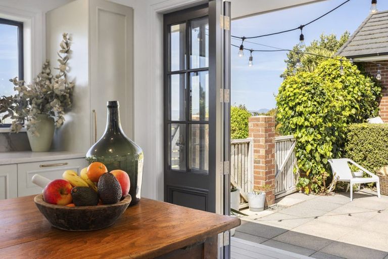 Photo of property in 350 Horokiwi Road, Horokiwi, Wellington, 5016