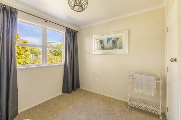 Photo of property in 11 Woburn Street, Waipukurau, 4200