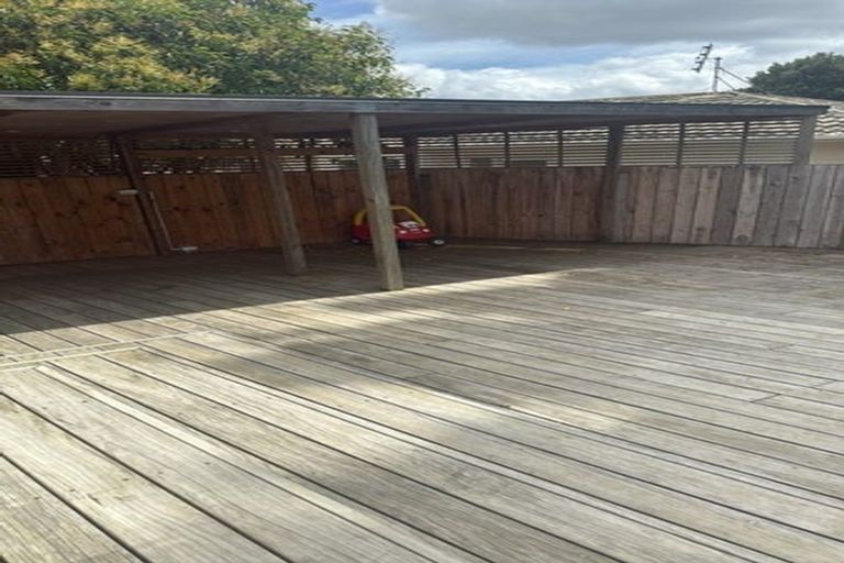 Photo of property in 1/248 Birkdale Road, Birkdale, Auckland, 0626