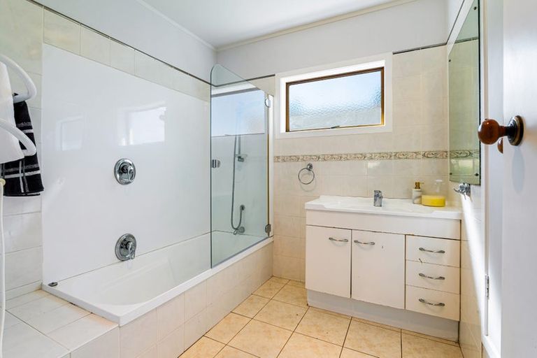 Photo of property in 22 Weza Lane, Kumeu, 0810