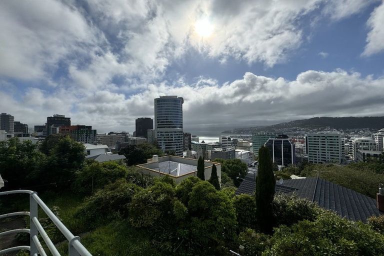 Photo of property in 5/243 The Terrace, Te Aro, Wellington, 6011
