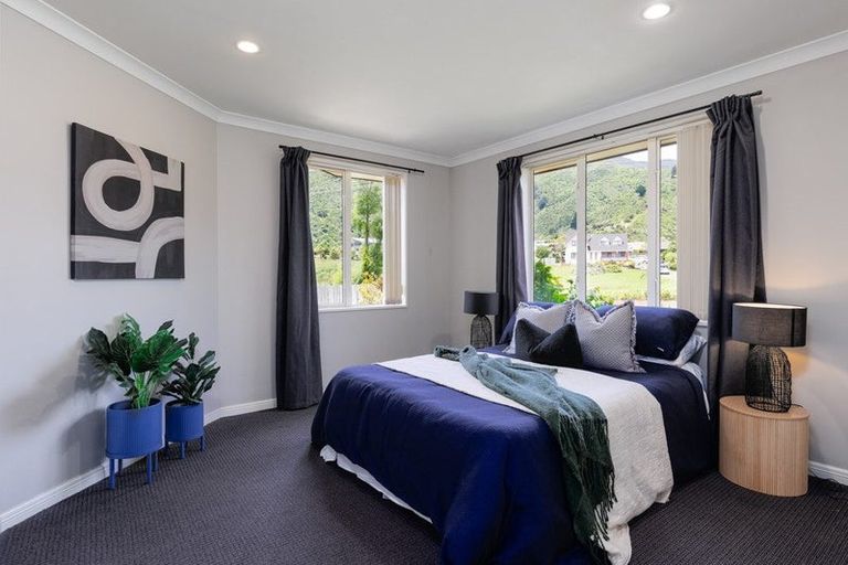 Photo of property in 253a Waikawa Road, Waikawa, Picton, 7220