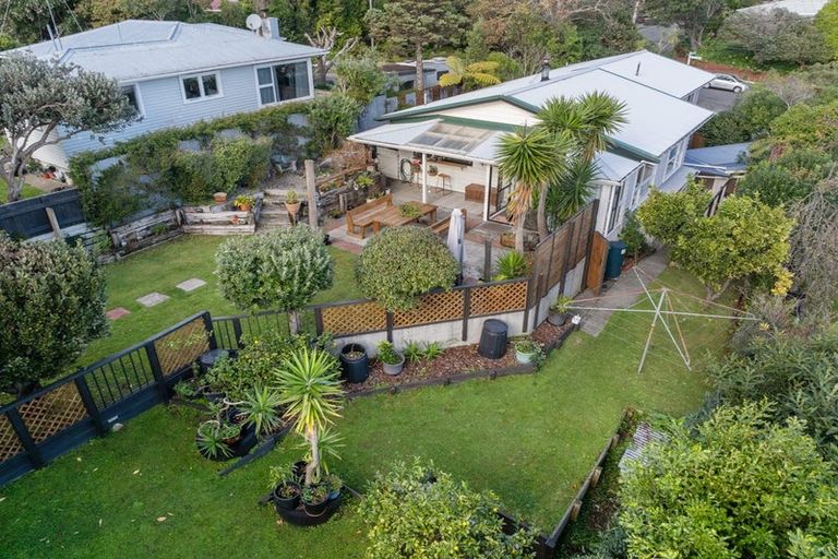 Photo of property in 19 Fincham Road, Raumati Beach, Paraparaumu, 5032
