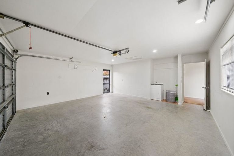Photo of property in 16 Talbot Grove, Trentham, Upper Hutt, 5018