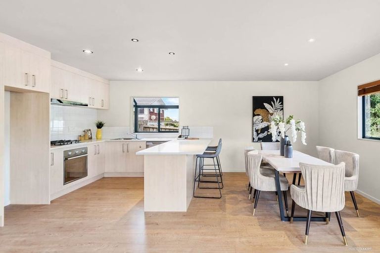 Photo of property in 49a Rehia Road, Massey, Auckland, 0614