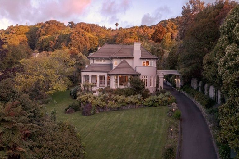 Photo of property in Greenmantle, 214 Main Road North, Otaihanga, Paraparaumu, 5036