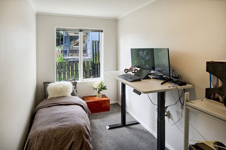 Photo of property in 25 Eskdale Road, Papakowhai, Porirua, 5024