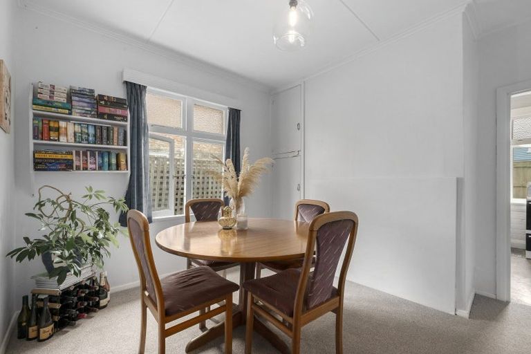Photo of property in 5 Te Mome Road, Alicetown, Lower Hutt, 5010