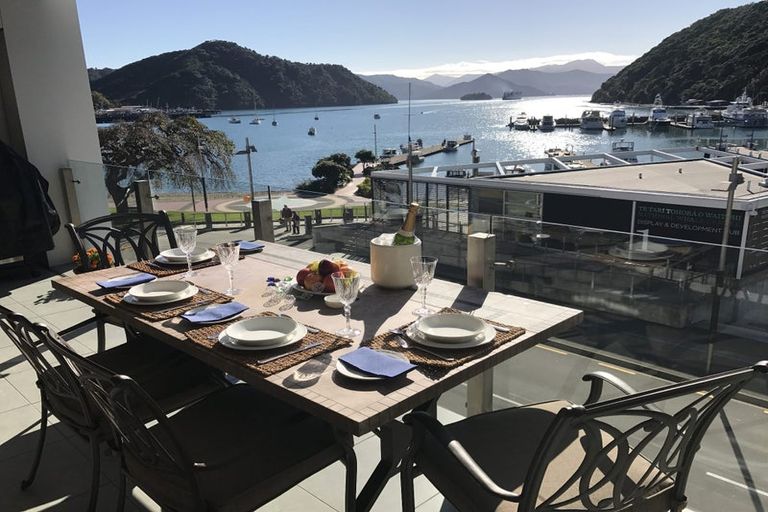 Photo of property in Oxleys Rock Apartments, 204/6 London Quay, Picton, 7220