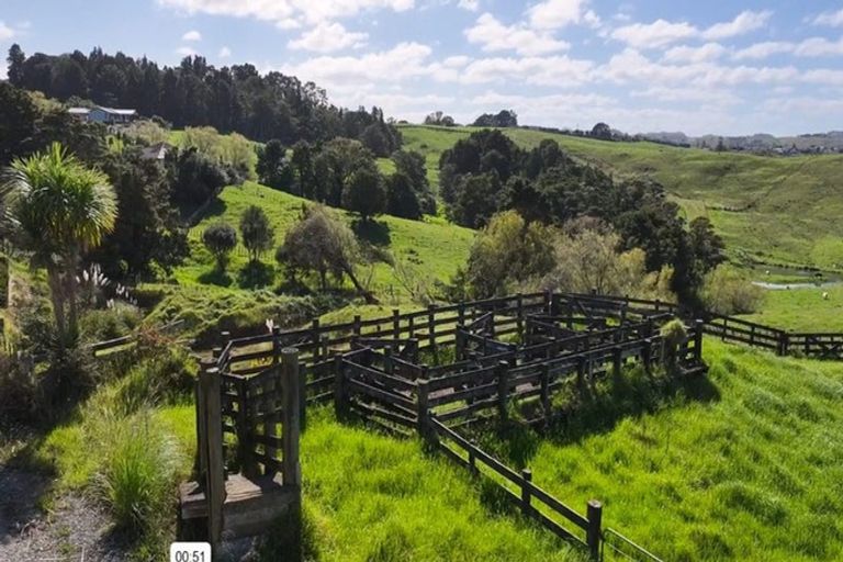 Photo of property in 122 Hurndall Street East, Maungaturoto, 0520