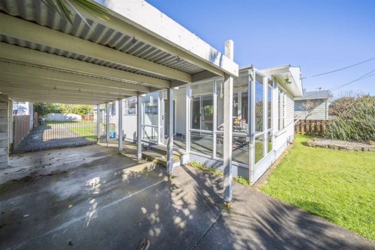 Photo of property in 97 Puriri Street, Hawera, 4610