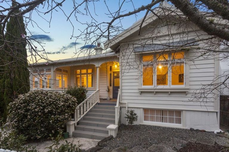 Photo of property in 7 Huia Street, Devonport, Auckland, 0624