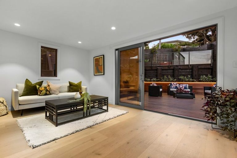 Photo of property in 61a Churchill Road, Murrays Bay, Auckland, 0630