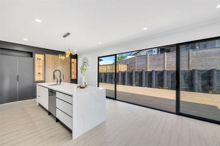 Photo of property in 80 Charlestown Drive, Flat Bush, Auckland, 2019