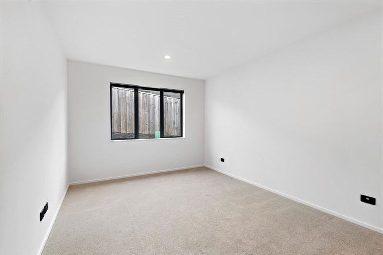 Photo of property in 24 Sarikei Avenue, Northwood, Christchurch, 8051