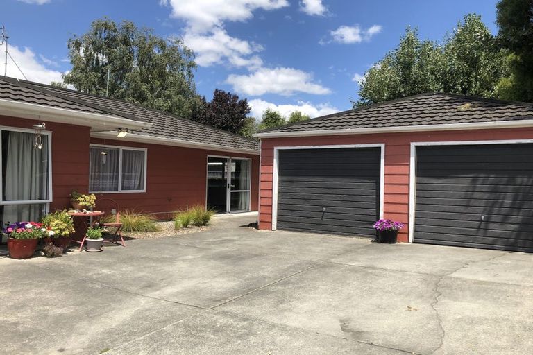 Photo of property in 48 Botanical Road, Takaro, Palmerston North, 4412