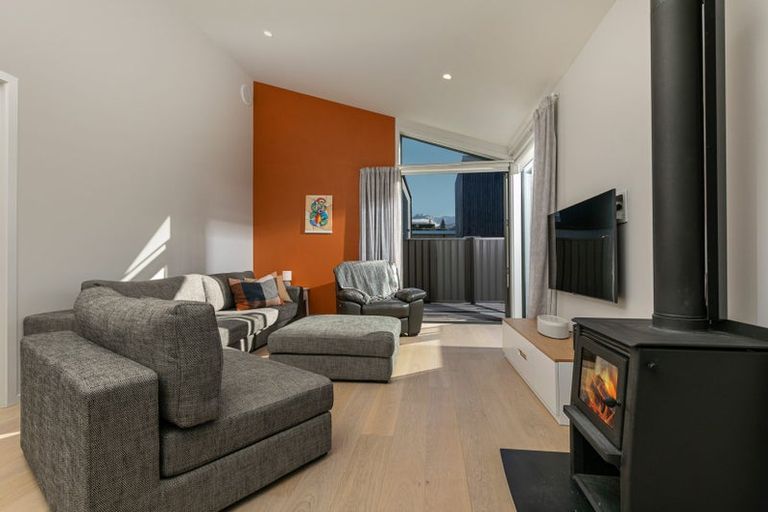 Photo of property in 11 Cleland Close, Wanaka, 9382