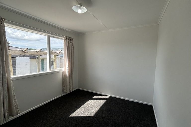Photo of property in 77 Collins Road, Melville, Hamilton, 3206