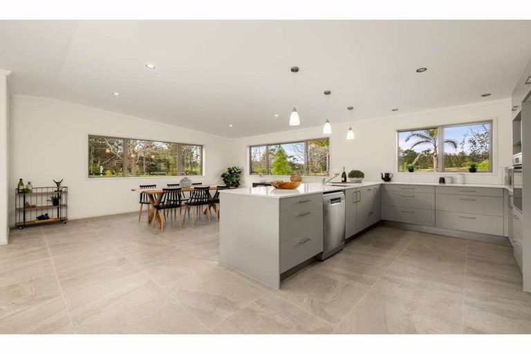 Photo of property in 9 Okura Drive, Kerikeri, 0230