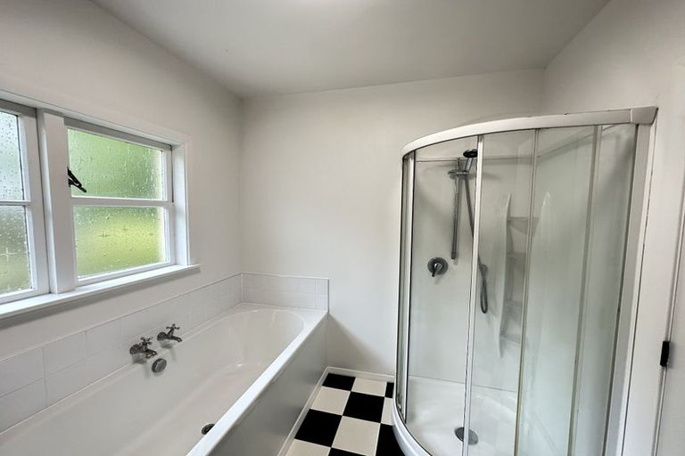 Photo of property in 169 Broderick Road, Johnsonville, Wellington, 6037