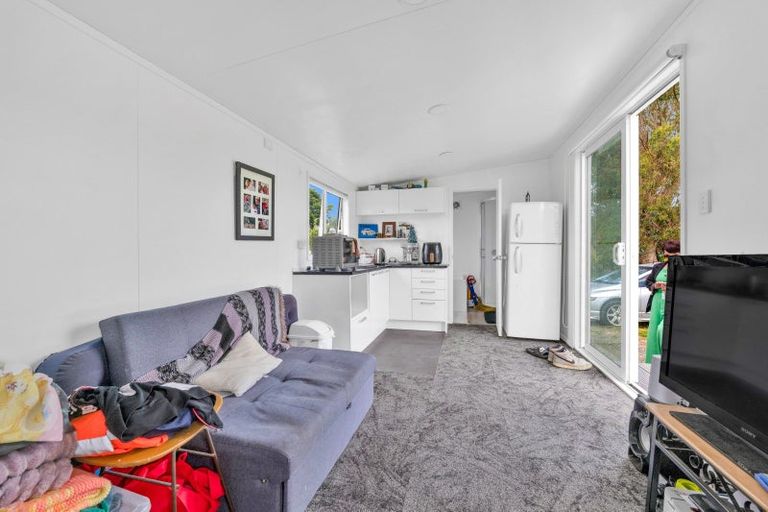 Photo of property in 225 Bridge Street, Eltham, 4322