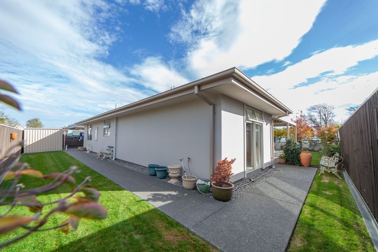 Photo of property in 15 Old Red Barn Road, Halswell, Christchurch, 8025