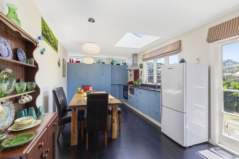Photo of property in 48f1 Lyall Parade, Lyall Bay, Wellington, 6022