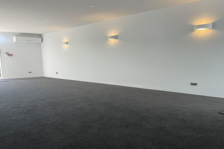 Photo of property in 8/8a Settlers Crescent, Ferrymead, Christchurch, 8023