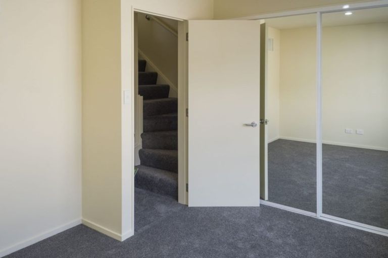 Photo of property in Pirie Street Townhouses, 18/35u Pirie Street, Mount Victoria, Wellington, 6011