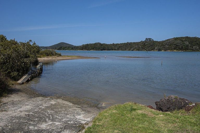 Photo of property in 42 Tongatu Road, Ngunguru, Whangarei, 0173