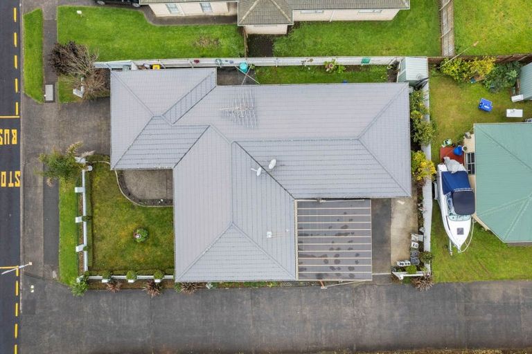 Photo of property in 46 Kayes Road, Pukekohe, 2120