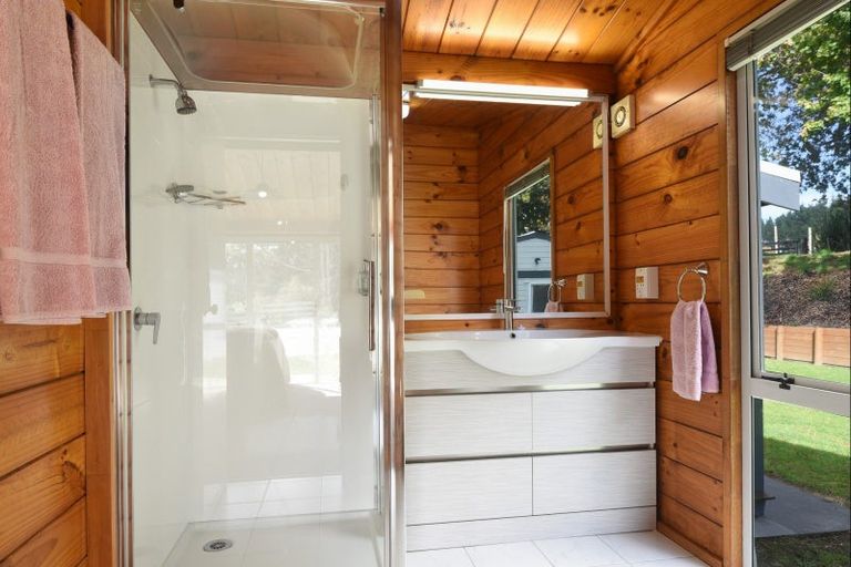 Photo of property in 80 Hampson Place, Hamurana, Rotorua, 3072
