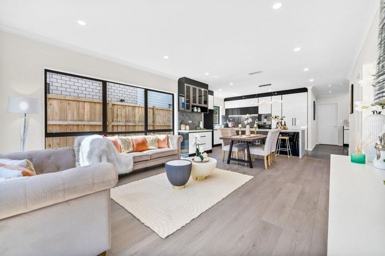 Photo of property in 20 Hughs Way, Flat Bush, 2019