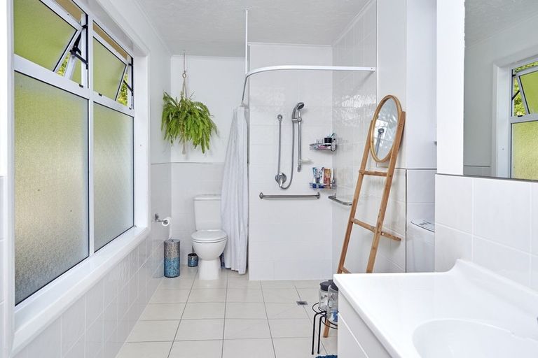 Photo of property in 17 Muriwai Drive, Whakatane, 3120