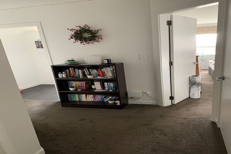 Photo of property in 25 Sugarloaf Road, Brooklyn, Wellington, 6021