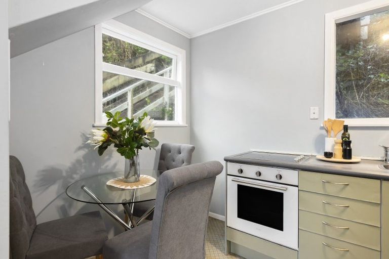 Photo of property in 16 Rutland Way, Wadestown, Wellington, 6012