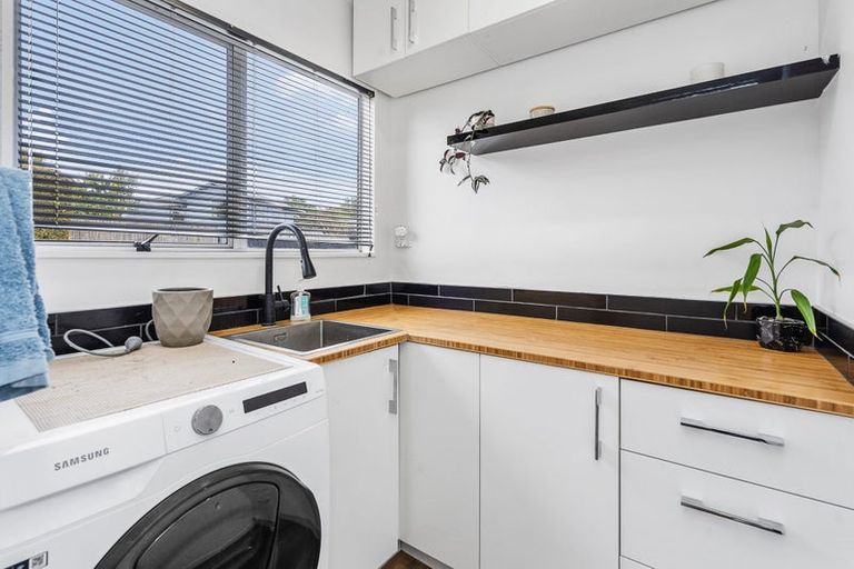 Photo of property in 12b Kokich Crescent, Onerahi, Whangarei, 0110